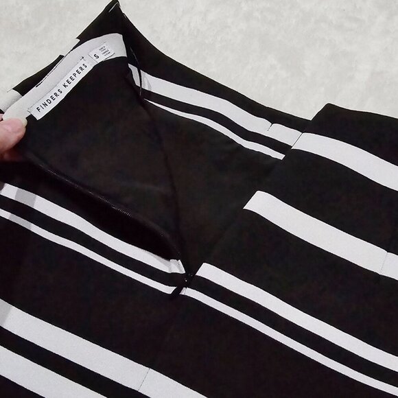 Finders Keepers Striped A-Line Skirt – Black/White, Y2K Minimalist – Sz S NWOT - Picture 5 of 9